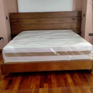 Floating Mahogany Bed – 6×6
