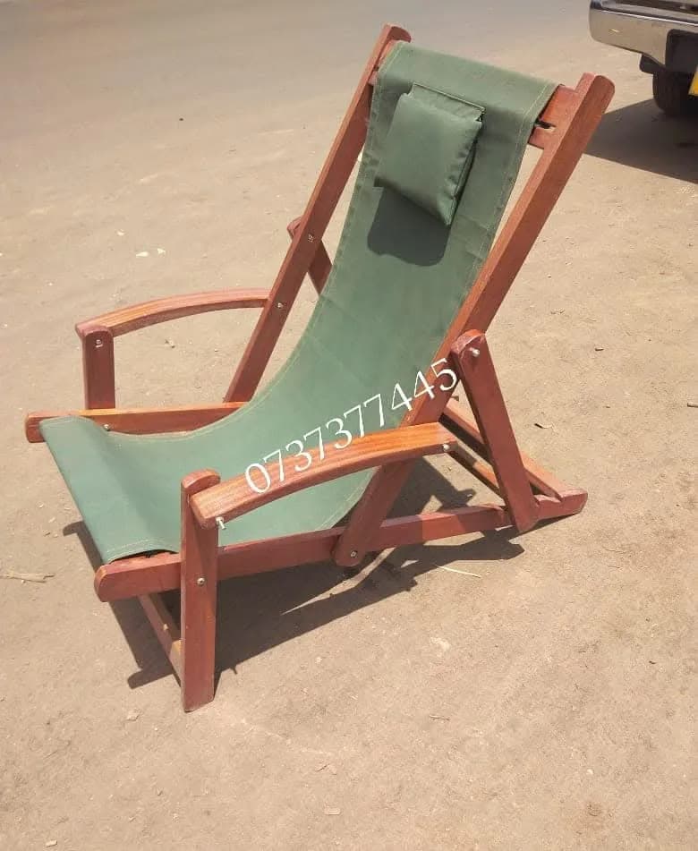 Mahogany Adjustable Reclining Lounge Chair with Green Canvas